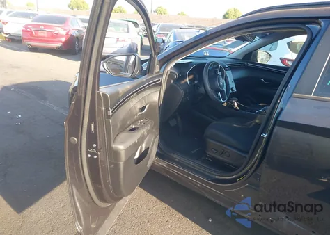 2022 Hyundai Tucson Sel z USA, uszkodzony, nr VIN 5NMJB3AE5NH112715